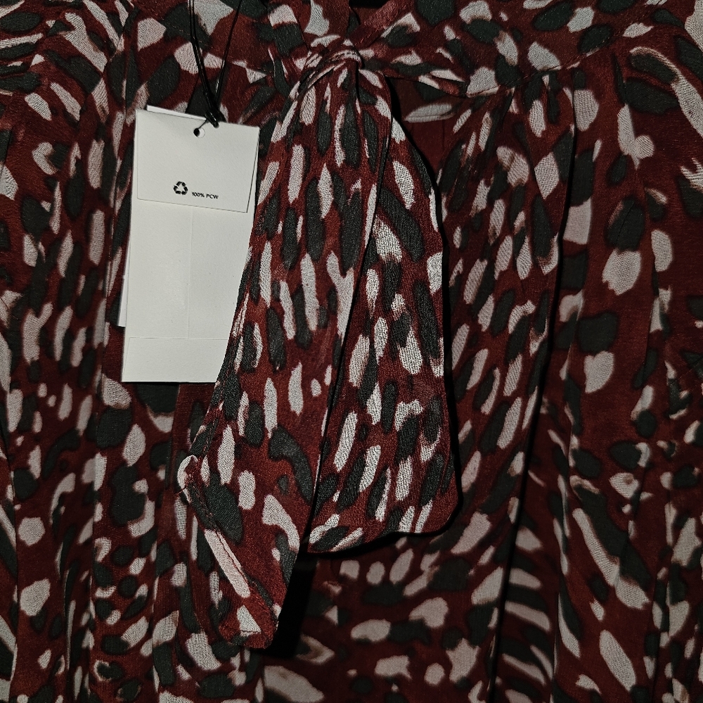 Banana Republic XL Red Leopard Lantern Sleeve Blouse - Picture 4 of 8